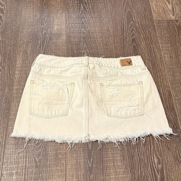 American Eagle Distressed Jean Skirt – Size 4 - Picture 4 of 11